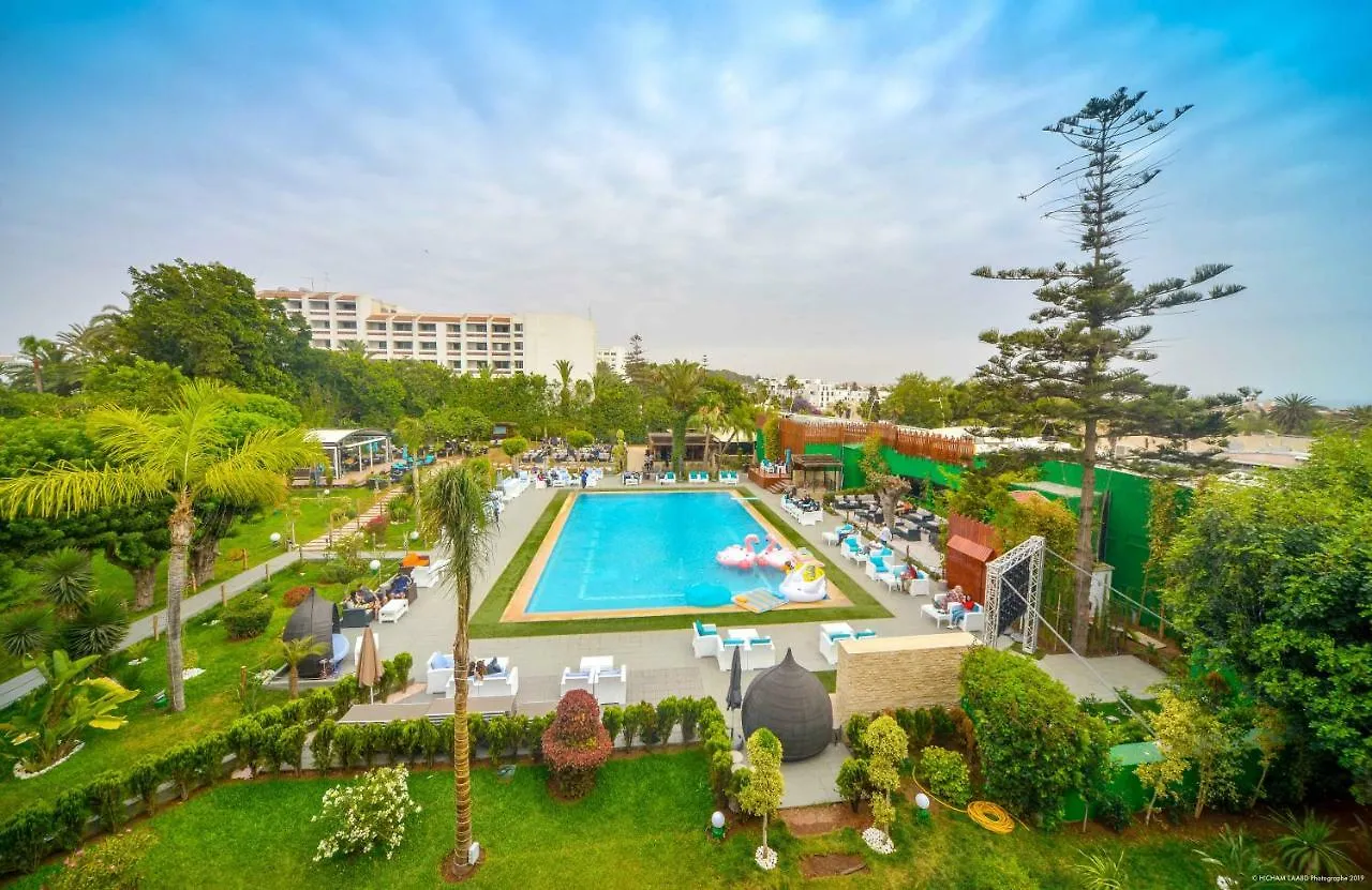 Mabrouk Hotel And Suites- Adult Only